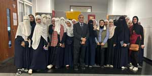 الفنون والتصميم تستقبل طالبات سيدي بشر الثانوية