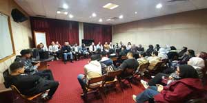 An Open Meeting with Mass Communication Students